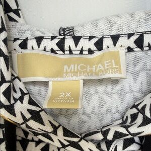 Michael Kors Black & White Logo Print Top